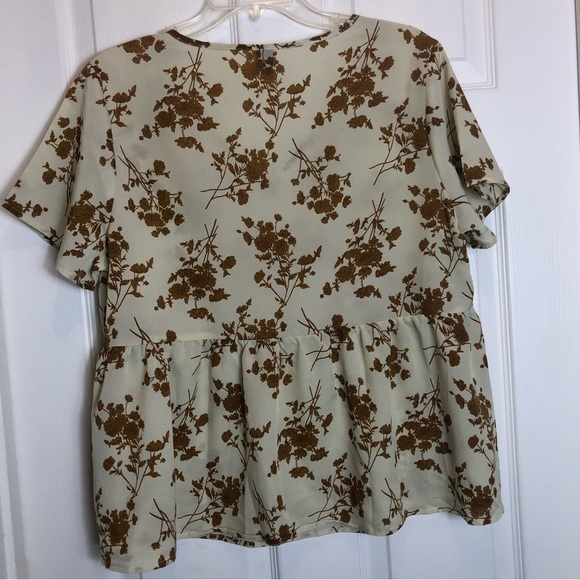 Shein Curve Short Sleeve Blouse. Size OXL - Picture 7 of 8